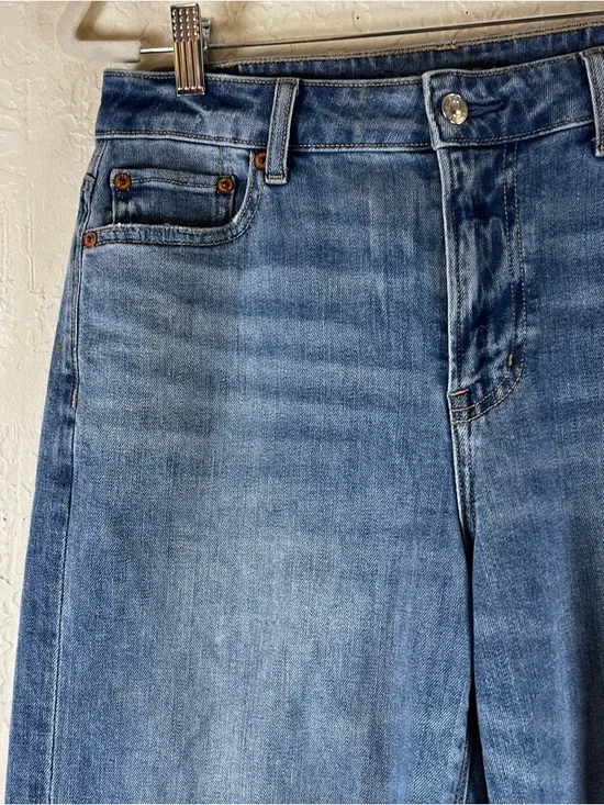 American Eagle Dreamy Drape Stretch Super High-Waisted Baggy Wide-Leg Jeans - Picture 5 of 15